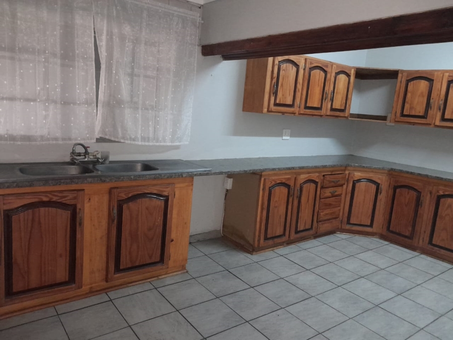 3 Bedroom Property for Sale in Geelhoutpark North West